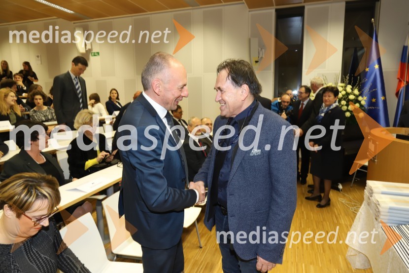  Aleš Šabeder, minister za zdravje RS; dr.med. Vojko Flis, direktor UKC MariborSvečana akademija ob 15-letnici Medicinske fakultete Univerze v Mariboru