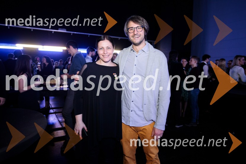  Nuška Drašček, pevka;  ... Devica Orleanska, premiera opere