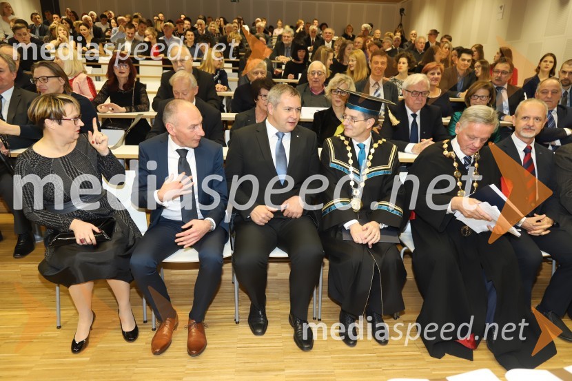  Lidija Divjak Mirnik, direktorica Študentskih domov UM, nekdanja mestna svetnica MOM (LPR);  Aleš Šabeder, minister za zdravje RS; mag. Dejan Židan, predsednik Državnega zbora Republike Slovenije; prof. dr. Zdravko Kačič, rektor Univerze v Mariboru;  ... ;  ... Svečana akademija ob 15-letnici Medicinske fakultete Univerze v Mariboru