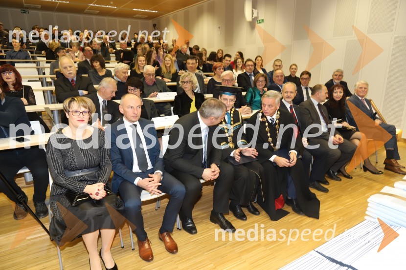  Lidija Divjak Mirnik, direktorica Študentskih domov UM, nekdanja mestna svetnica MOM (LPR);  Aleš Šabeder, minister za zdravje RS; mag. Dejan Židan, predsednik Državnega zbora Republike Slovenije;  ... ;  ... ;  ... Svečana akademija ob 15-letnici Medicinske fakultete Univerze v Mariboru