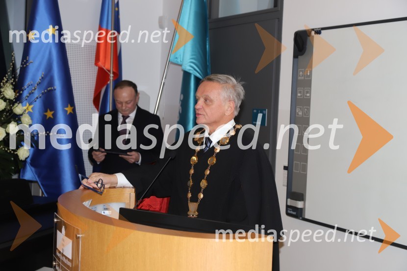 prof. dr. Ivan Krajnc, dekan, Medicinska fakulteta Univerze v MariboruSvečana akademija ob 15-letnici Medicinske fakultete Univerze v Mariboru