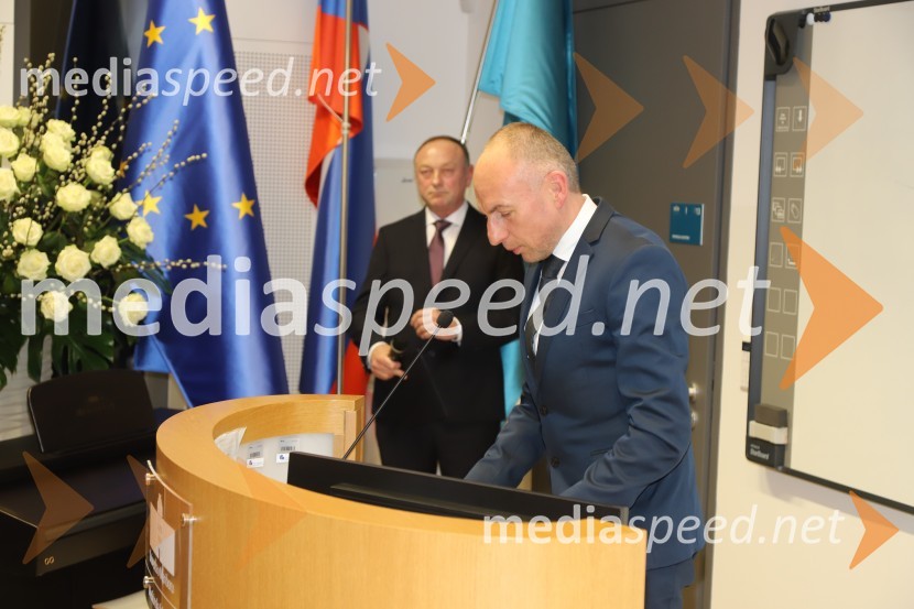  Aleš Šabeder, minister za zdravje RSSvečana akademija ob 15-letnici Medicinske fakultete Univerze v Mariboru