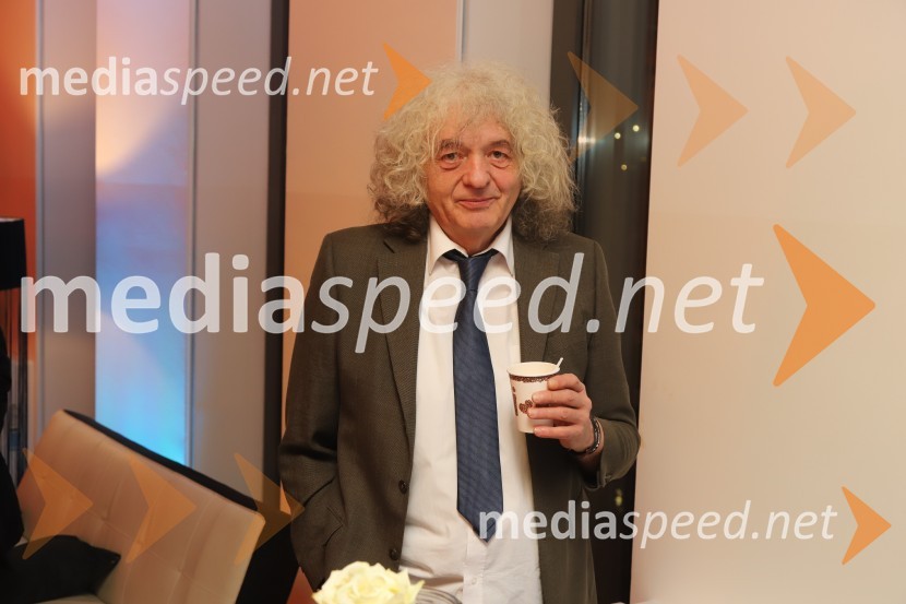  Ivek Baranja, glasbenik, skupina Čudežna poljaSvečana akademija ob 15-letnici Medicinske fakultete Univerze v Mariboru