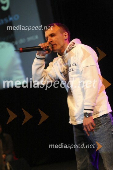 Jasko, tekmovalec v Državnem prvenstvu v Freestyle rapanjuFestival Utrip