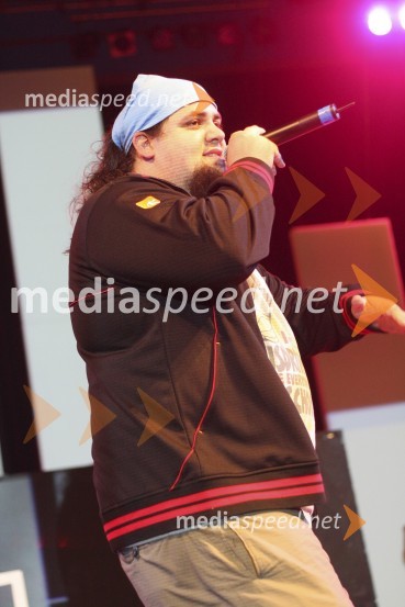 Pižama, tekmovalec v Državnem prvenstvu v Freestyle rapanju in zmagovalec tekmovanjaFestival Utrip