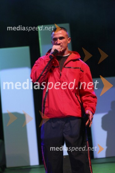 Deni, tekmovalec v Državnem prvenstvu v Freestyle rapanjuFestival Utrip