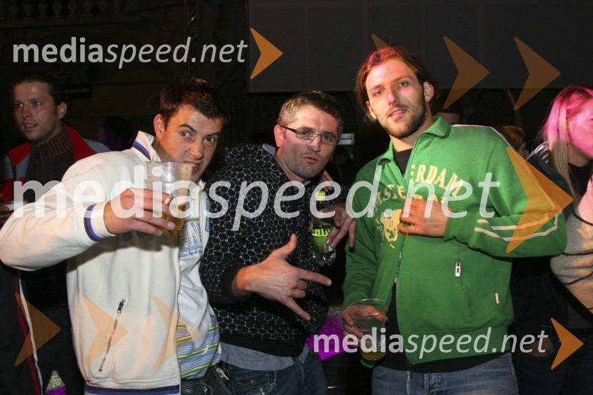 Klemen Klemen, raper s prijateljemaFestival Utrip