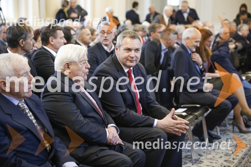  Milan Kučan, nekdanji predsednik Republike Slovenije; mag. Dejan Židan, predsednik Državnega zbora Republike Slovenije30. obletnica odhoda slovenske delegacije s 14. kongresa Zveze komunistov Jugoslavije