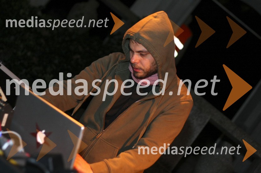 Zabava in DJ na Festivalu Utrip 2008Festival Utrip