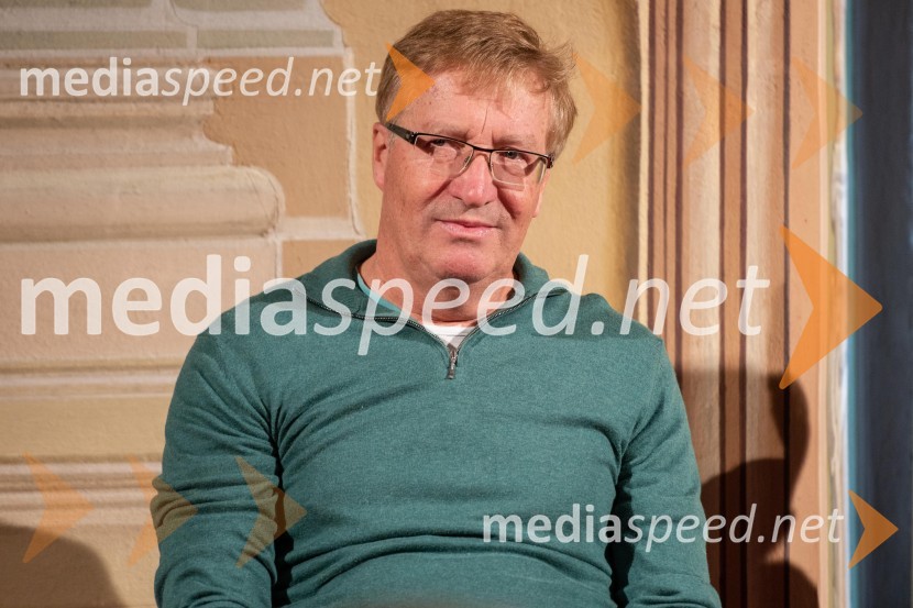 dr.  Božo  Repe, profesor zgodovineSimpozij ob 30. letnici odhoda slovenske delegacije