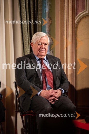  Milan Kučan, nekdanji predsednik Republike SlovenijeSimpozij ob 30. letnici odhoda slovenske delegacije