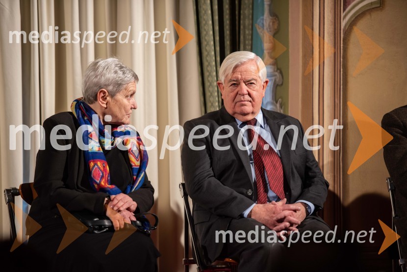  Sonja Lokar,  Političarka;  Milan Kučan, nekdanji predsednik Republike SlovenijeSimpozij ob 30. letnici odhoda slovenske delegacije