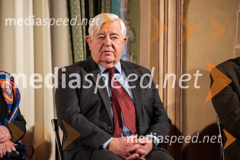  Milan Kučan, nekdanji predsednik Republike SlovenijeSimpozij ob 30. letnici odhoda slovenske delegacije