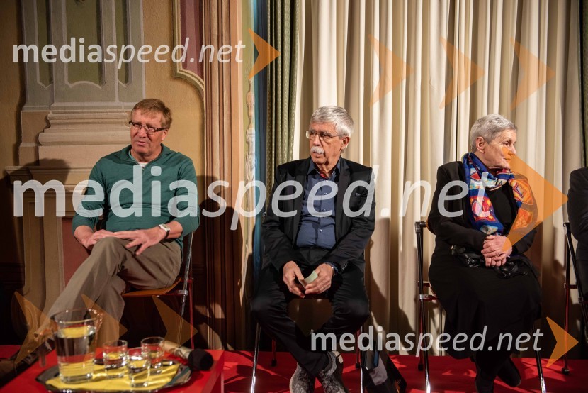 dr.  Božo  Repe, profesor zgodovine; dr. Ciril Ribičič, pravnik;  Sonja Lokar,  PolitičarkaSimpozij ob 30. letnici odhoda slovenske delegacije