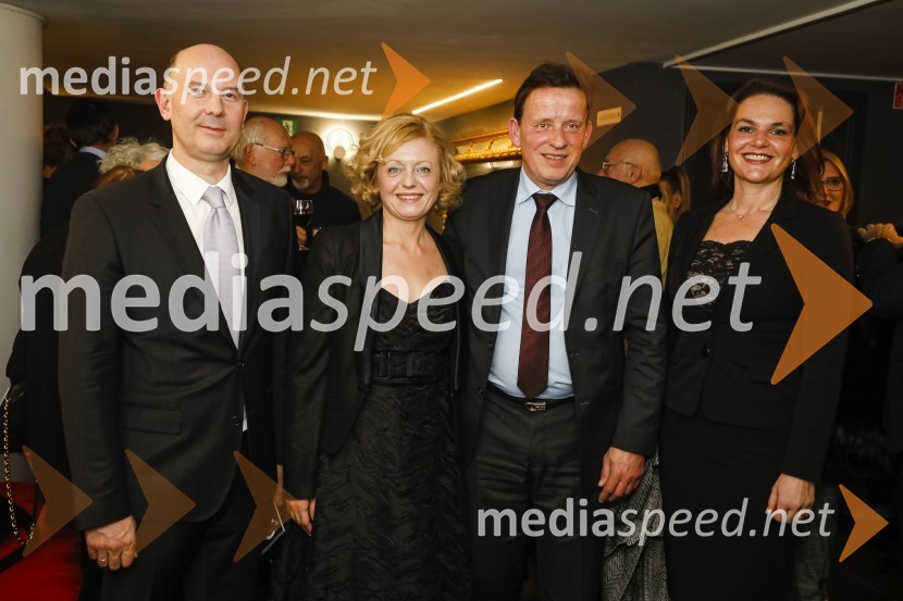  ... ; mag. Tina Kosi, upravnica SLG Celje;  Bojan Šrot, župan MO Celje;  Katarina Karlovšek, SBCPlašč, premiera v SLG Celje