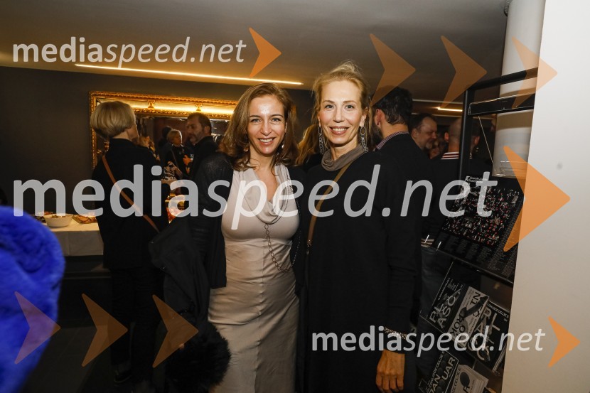  Barbara Medvešček, igralka;  ... Plašč, premiera v SLG Celje