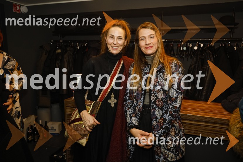  Lučka Počkaj, igralka;  ... Plašč, premiera v SLG Celje