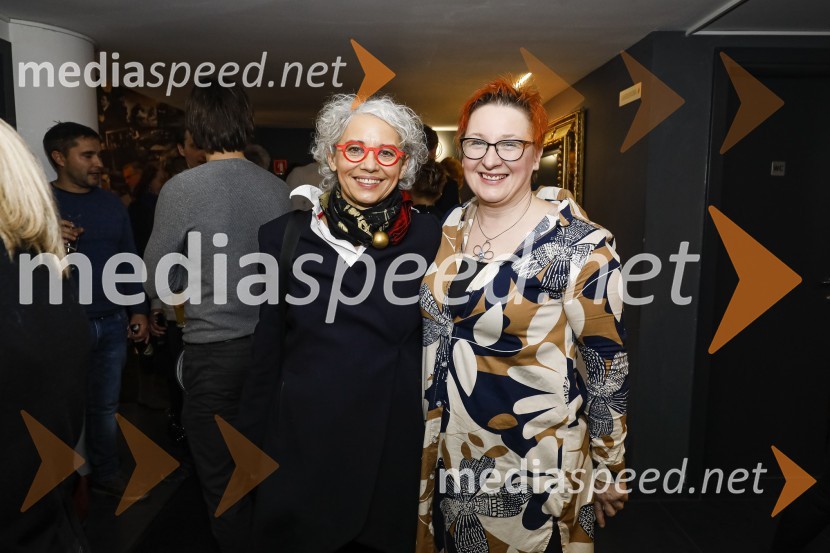  Alja Predan, dramaturginja SLG Celje, nekdanja umetniška direktorica Festivala Borštnikovo srečanje;  Urška Vouk, program SLG CeljePlašč, premiera v SLG Celje