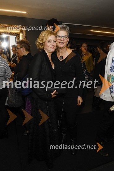 mag. Tina Kosi, upravnica SLG Celje;  Mirjam Drnovšček, direktorica Prešernovega gledališča KranjPlašč, premiera v SLG Celje