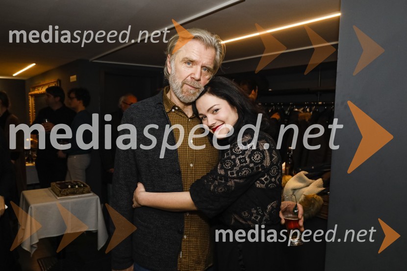  Branko Završan, igralec;  Beti  Strgar, igralkaPlašč, premiera v SLG Celje