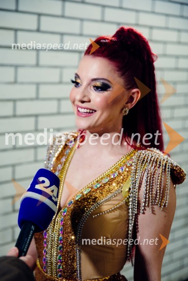  Tanja Žagar, pevkaGlasbeno plesni spektakel s Tanjo Žagar