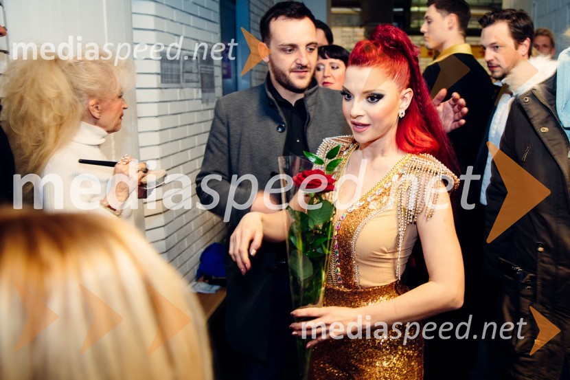  ... ;  Tanja Žagar, pevkaGlasbeno plesni spektakel s Tanjo Žagar