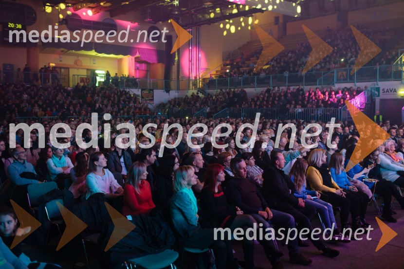 Glasbeno plesni spektakel s Tanjo Žagar