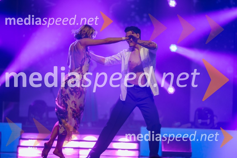 Glasbeno plesni spektakel s Tanjo Žagar