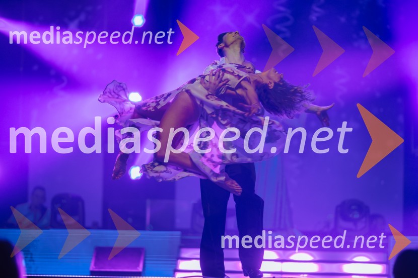 Glasbeno plesni spektakel s Tanjo Žagar