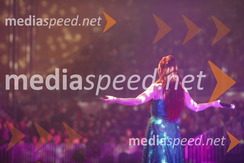  Tanja Žagar, pevkaGlasbeno plesni spektakel s Tanjo Žagar