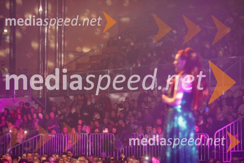  Tanja Žagar, pevkaGlasbeno plesni spektakel s Tanjo Žagar