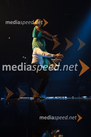 Glasbeno plesni spektakel s Tanjo Žagar