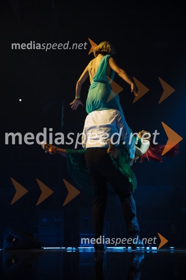 Glasbeno plesni spektakel s Tanjo Žagar