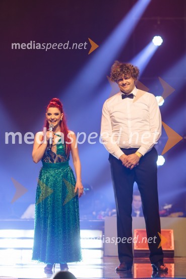 Glasbeno plesni spektakel s Tanjo Žagar