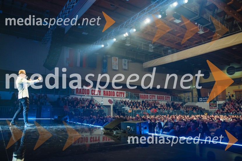 Glasbeno plesni spektakel s Tanjo Žagar