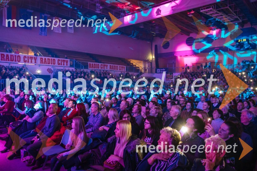 Glasbeno plesni spektakel s Tanjo Žagar