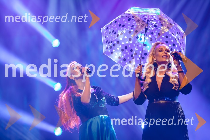 Glasbeno plesni spektakel s Tanjo Žagar