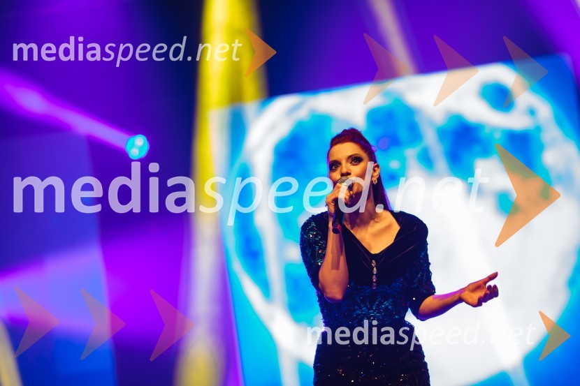 Glasbeno plesni spektakel s Tanjo Žagar