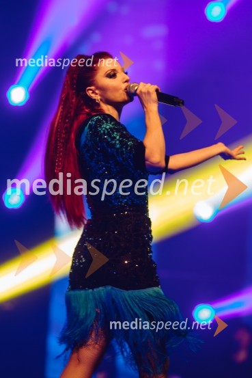 Glasbeno plesni spektakel s Tanjo Žagar