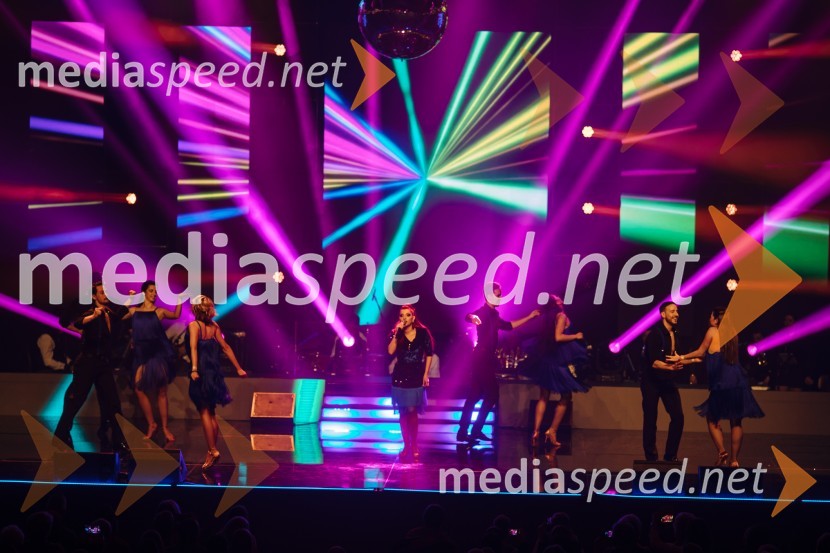 Glasbeno plesni spektakel s Tanjo Žagar