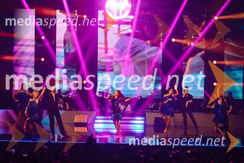 Glasbeno plesni spektakel s Tanjo Žagar