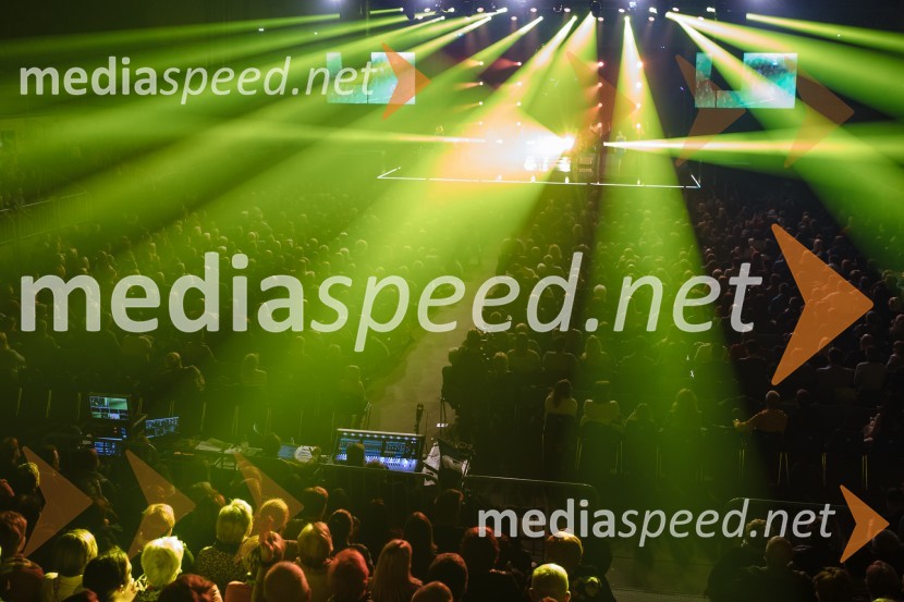 Glasbeno plesni spektakel s Tanjo Žagar