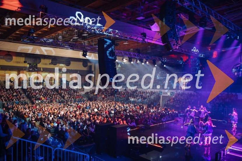 Glasbeno plesni spektakel s Tanjo Žagar