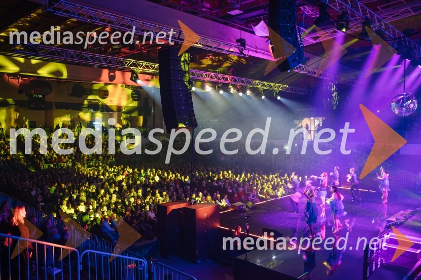 Glasbeno plesni spektakel s Tanjo Žagar