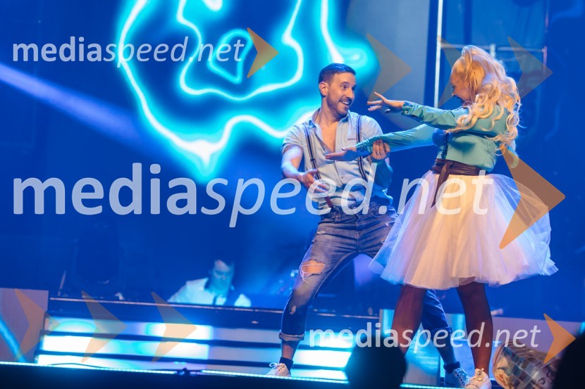 Glasbeno plesni spektakel s Tanjo Žagar