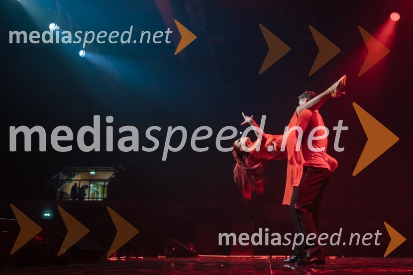 Glasbeno plesni spektakel s Tanjo Žagar