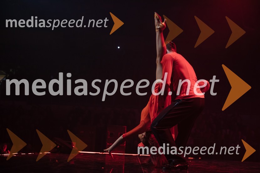 Glasbeno plesni spektakel s Tanjo Žagar