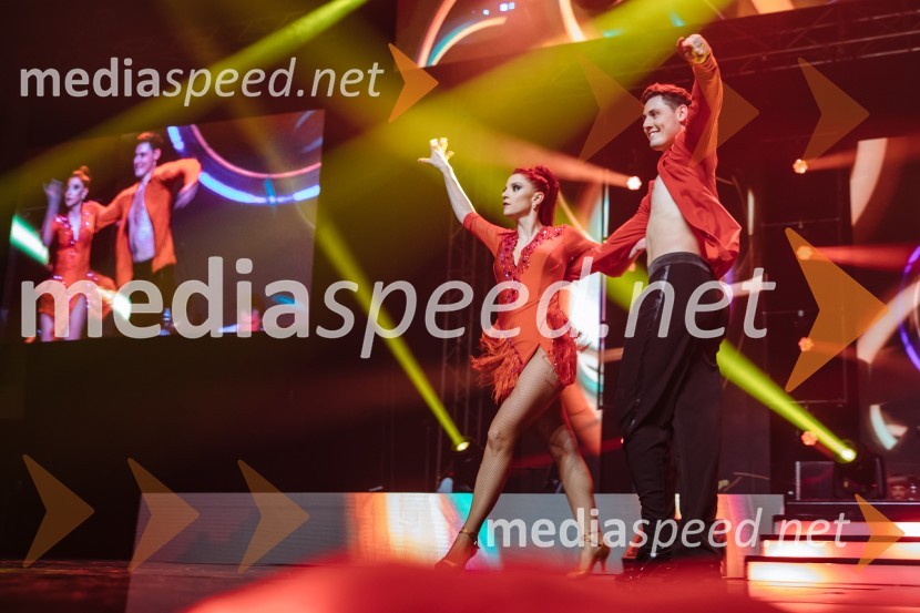 Glasbeno plesni spektakel s Tanjo Žagar