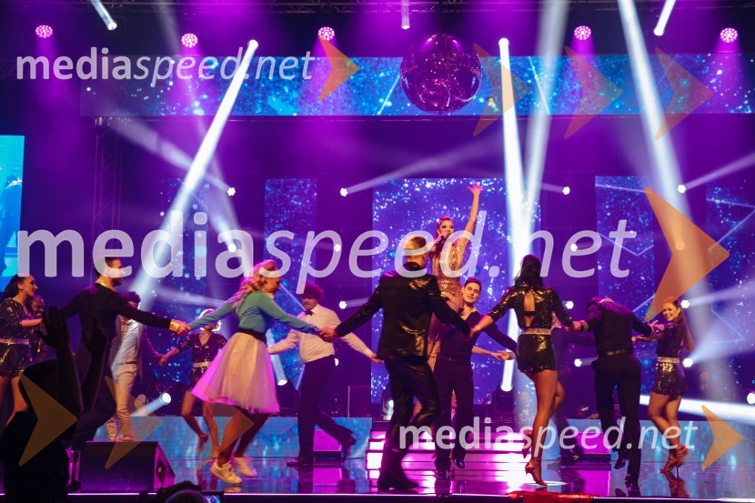 Glasbeno plesni spektakel s Tanjo Žagar