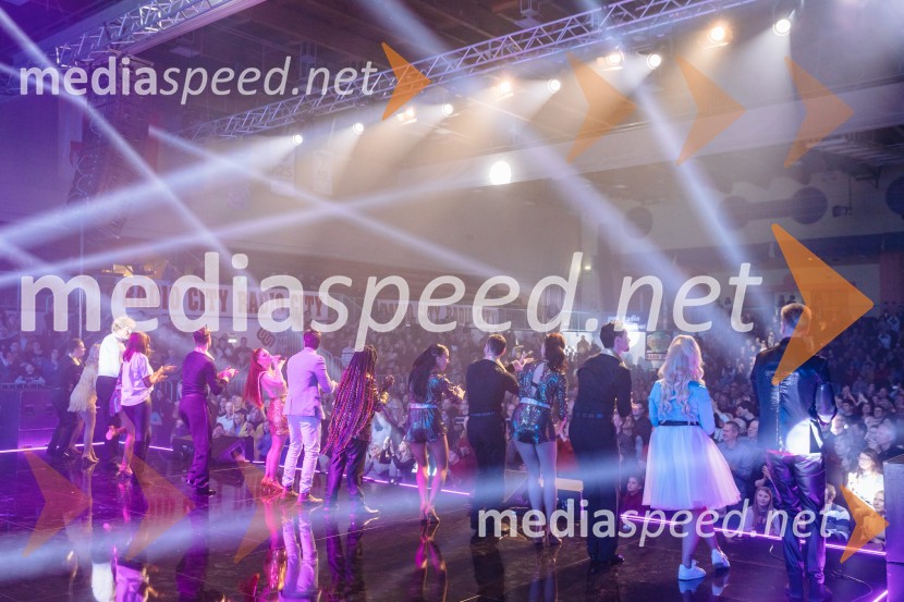 Glasbeno plesni spektakel s Tanjo Žagar